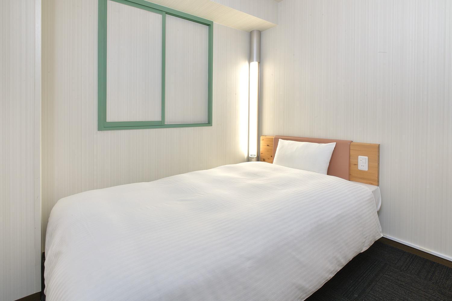 R&B Hotel Hakata Ekimae 1 - Vacation Stay 16386V Фукуока Екстериор снимка